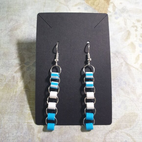 Blue White Chain Link Dangle Earrings Team Boy Baby Reveal Silver Tone Hooks - Picture 1 of 4